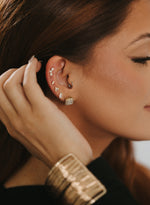 Load image into Gallery viewer, ALINA STUDS
