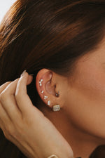 Load image into Gallery viewer, VICTORIA STUDS
