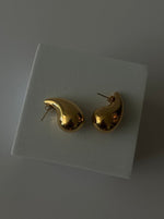 Load image into Gallery viewer, IRINA EARRINGS | GOLD
