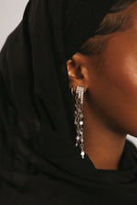 Load image into Gallery viewer, REEMA DROP EARRINGS | SILVER
